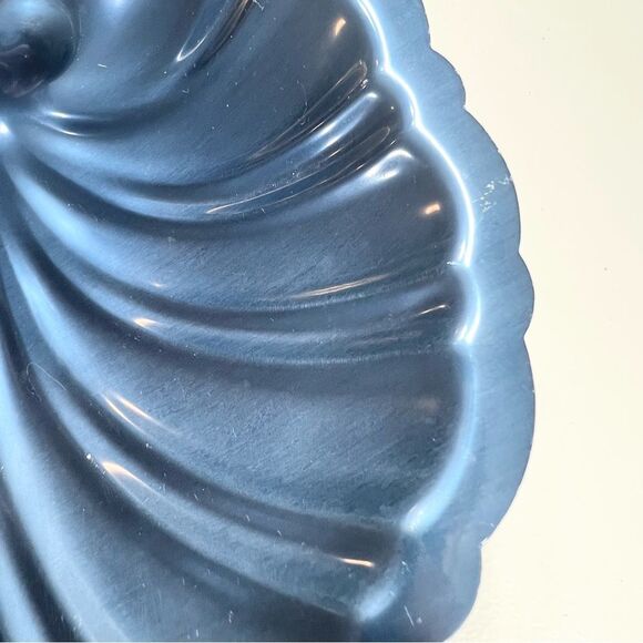 McClelland Barclay by Dodge Aluminum Shell Decorative Dish with Grape Clusters - Picture 15 of 15